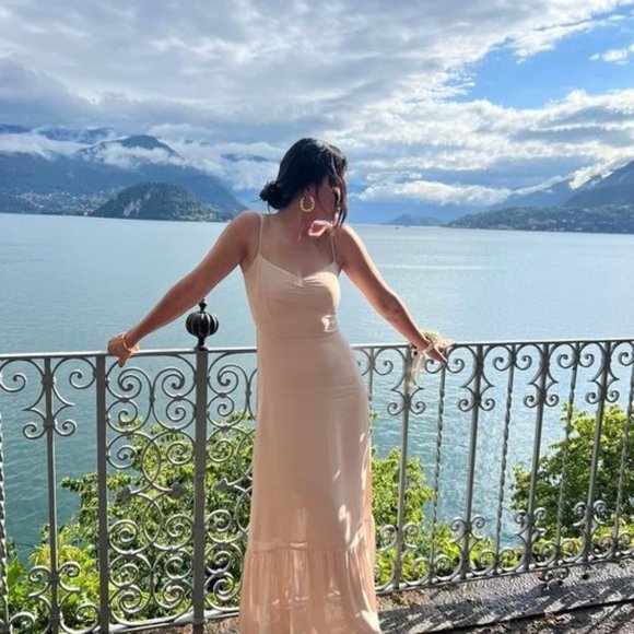 Reformation Dresses & Skirts - Reformation Emersyn Dress